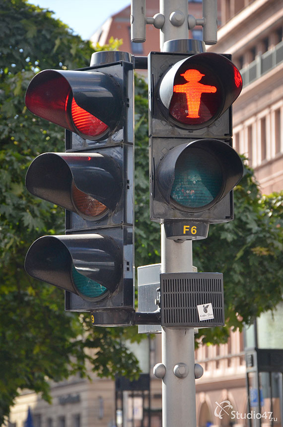 Человечек на светофоре в Берлине